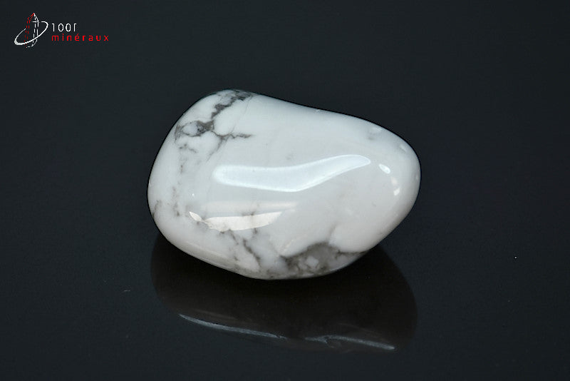 Minéral poli de howlite blanche du Zimbabwe