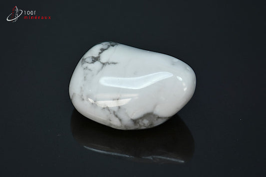 Minéral poli de howlite blanche du Zimbabwe