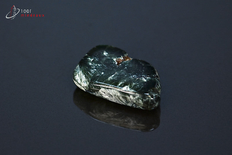 Minéral poli de séraphinite ou clinochlore de Russie