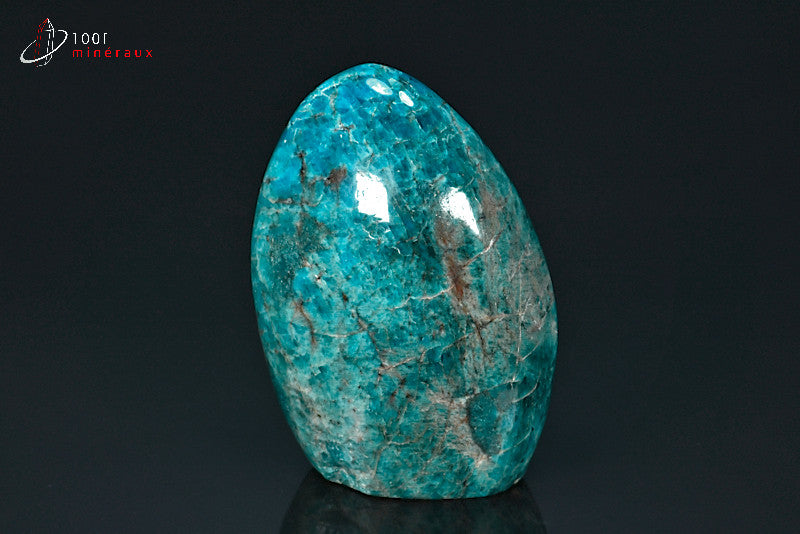 Forme libre polie minérale d'apatite bleue de Madagascar