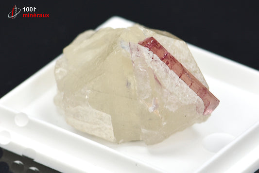 Minéral cristallisé de tourmaline rose ou rubellite du Brésil