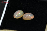 2 Opales nobles polies - Australie - Minéraux polis 0,6 cm / 0,15 g / BK910 - Vignette | 1001 minéraux