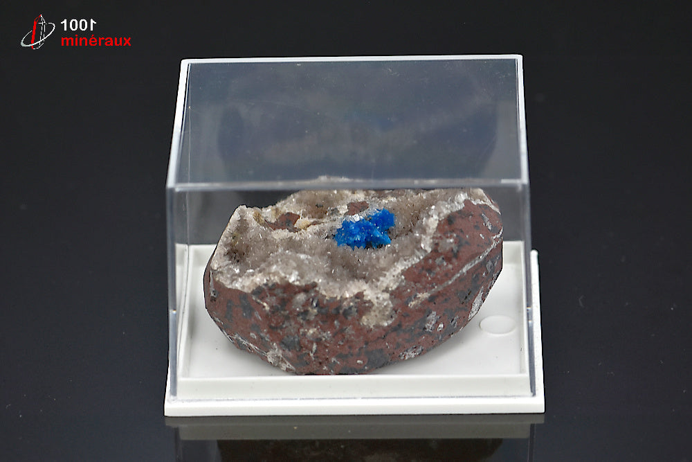Minéral cristallisé de cavansite bleue d'Inde