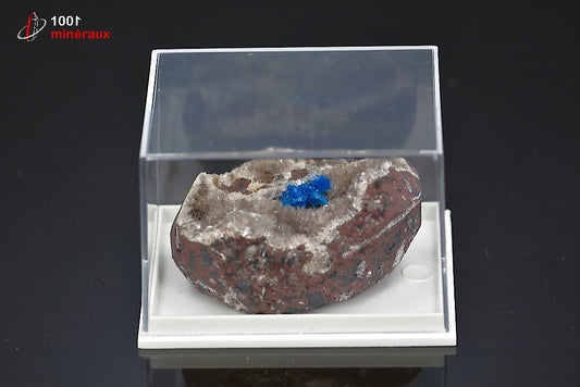 Minéral cristallisé de cavansite bleue d'Inde