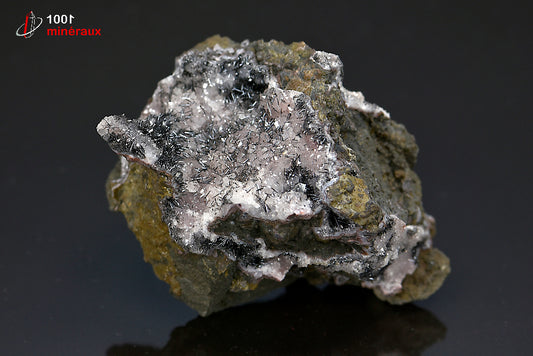 Minéral cristallisé de pyrolusite polianite du Maroc