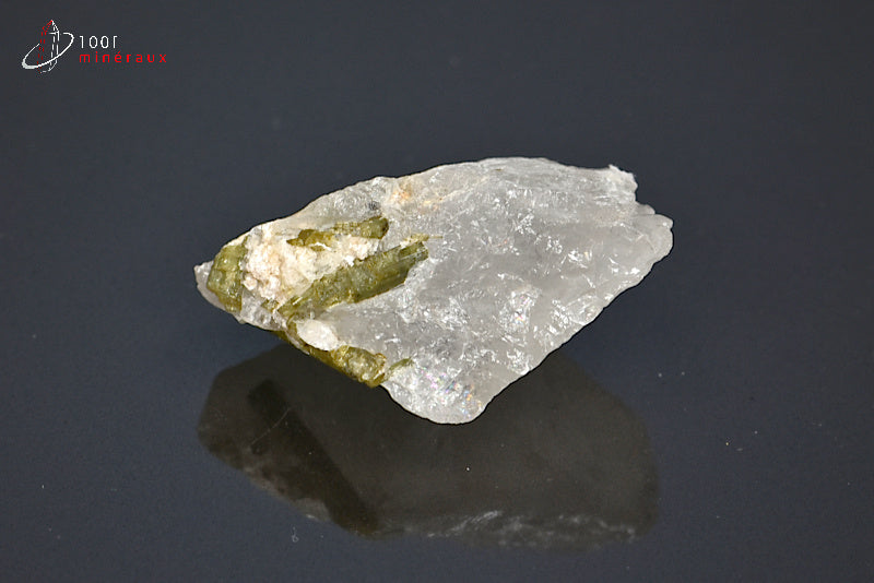 Minéral cristallisé de tourmaline verte ou verdélite du Brésil