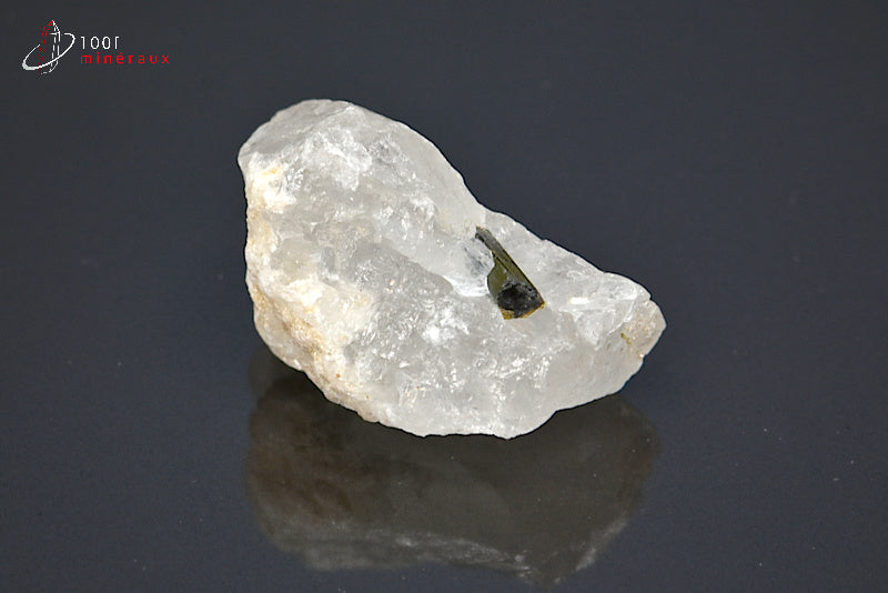 Minéral cristallisé de tourmaline verte ou verdélite du Brésil