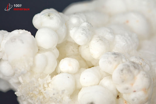 Minéral cristallisé d'aragonite rayonnante blanche du Maroc