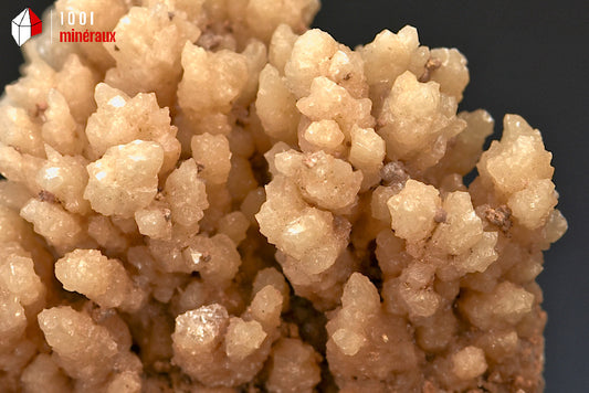 Minéral cristallisé d'aragonite rayonnante du Maroc