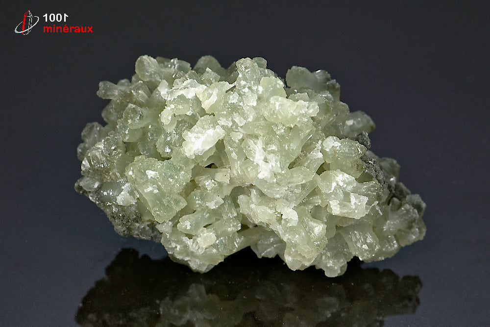 Minéral cristallisé de prehnite verte du Maroc