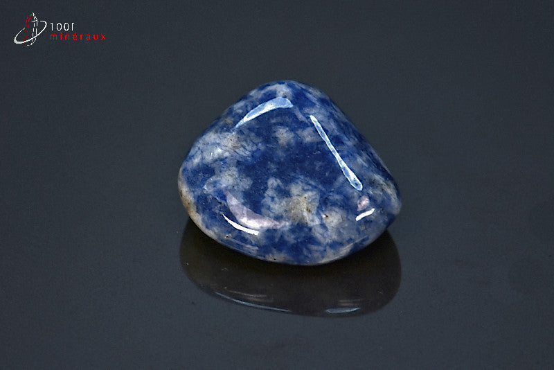 Minéral poli de sodalite bleue de Brésil