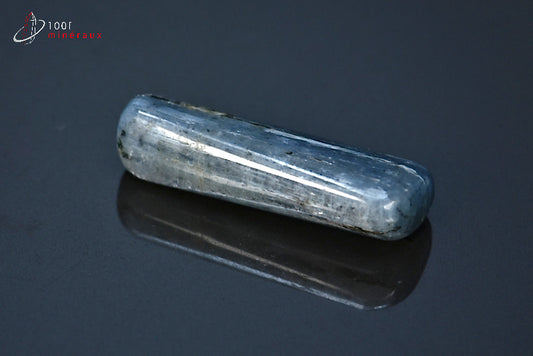 Minéral poli de Cyanite bleue du Brésil