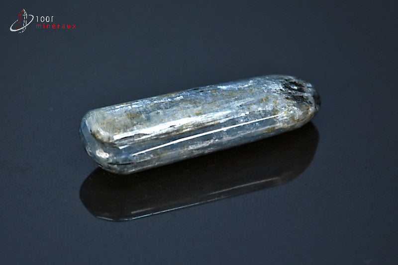 Minéral poli de Cyanite bleue du Brésil