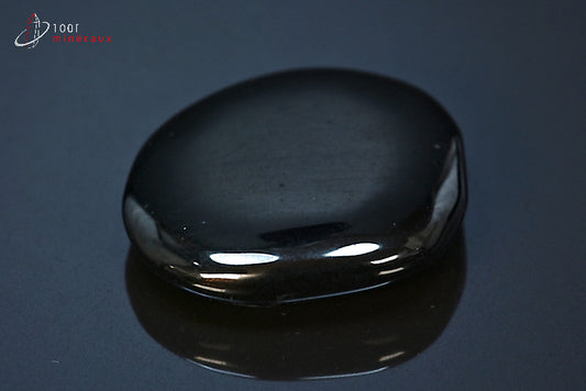 Minéral poli de jais noir de Chine