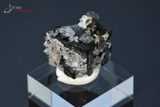 Minéral cristallisé d'hübnérite et quartz du Pérou