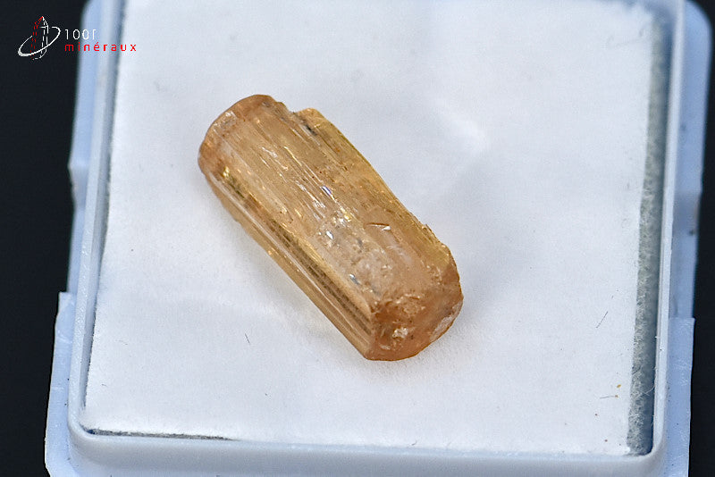 Minéral cristallisé de topaze orange du Brésil