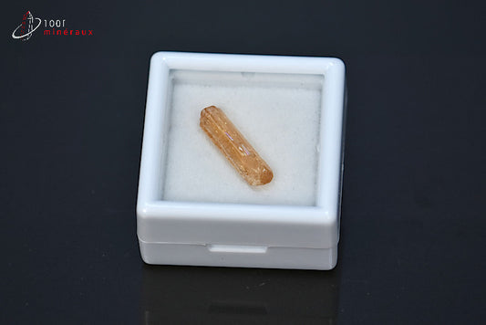 Minéral cristallisé de topaze orange du Brésil