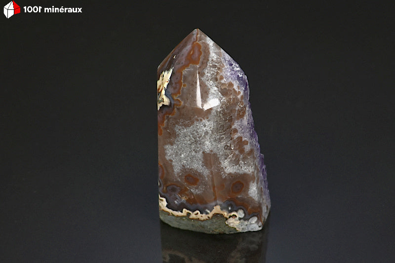 Minéral cristallisé d'une pointe d'Améthyste du Brésil