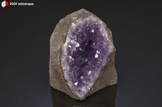 Minéral cristallisé d'une druse d'Améthyste du Brésil