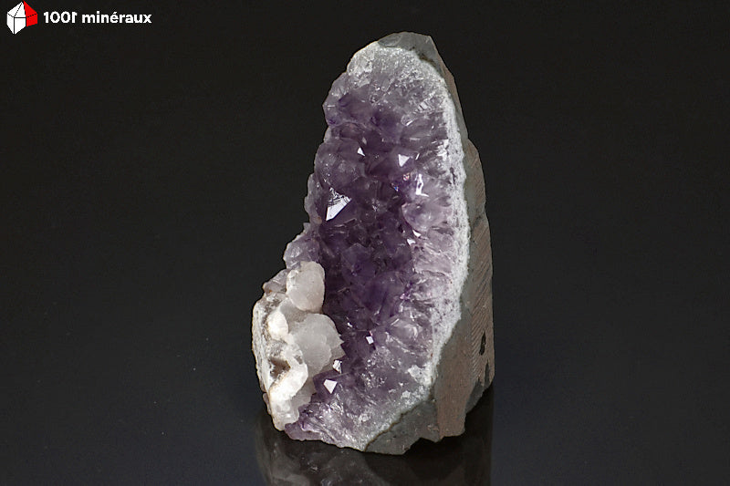 Minéral crisallisé d'une druse d'Améthyste et de Calcite du Brésil