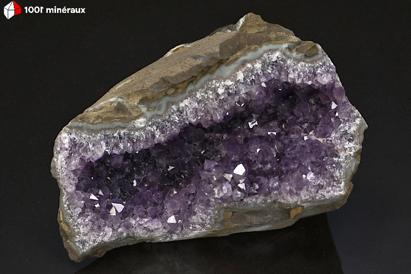 Géode d'Améthyste d'Uruguay - Vue d'ensemble, géode imposante violet profond - 976 g