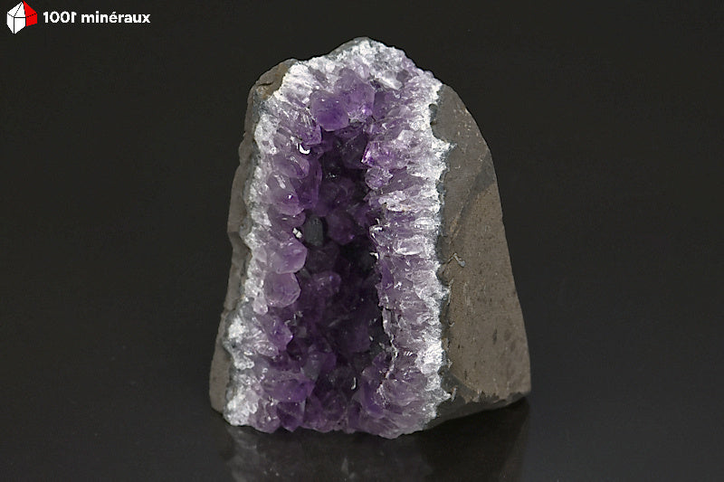 Minéral crisallisé d'une druse d'Améthyste d'Uruguay