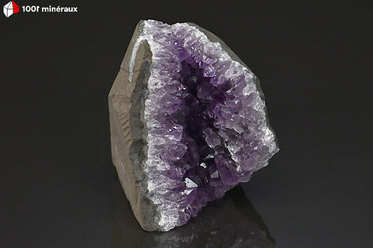 Minéral crisallisé d'une druse d'Améthyste d'Uruguay