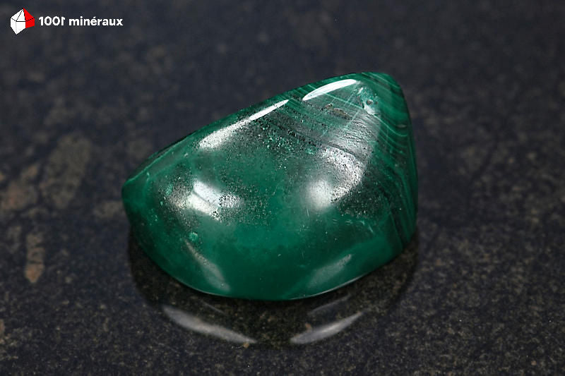 Malachite polie RDC - Deuxième face plane, cercles concentriques centrés - 35 g
