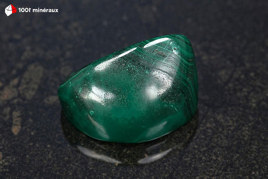 Malachite polie RDC - Deuxième face plane, cercles concentriques centrés - 35 g

