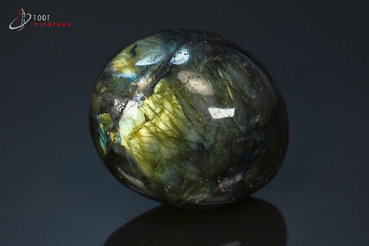 Minéral poli de labradorite de Madagascar