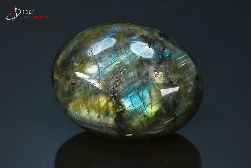 Minéral poli de labradorite de Madagascar