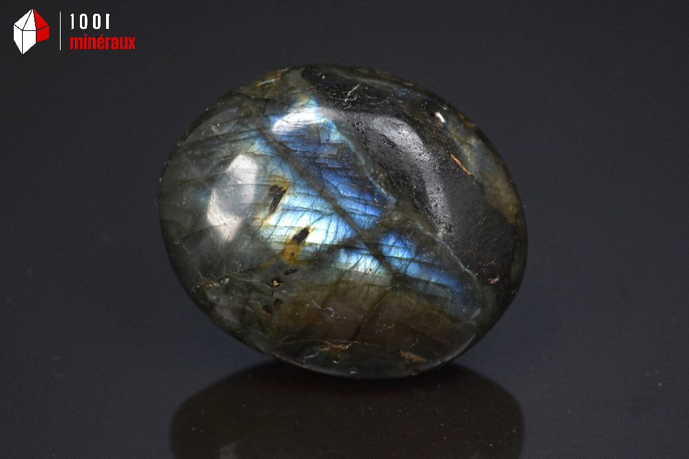 Minéral poli de labradorite de Madagascar