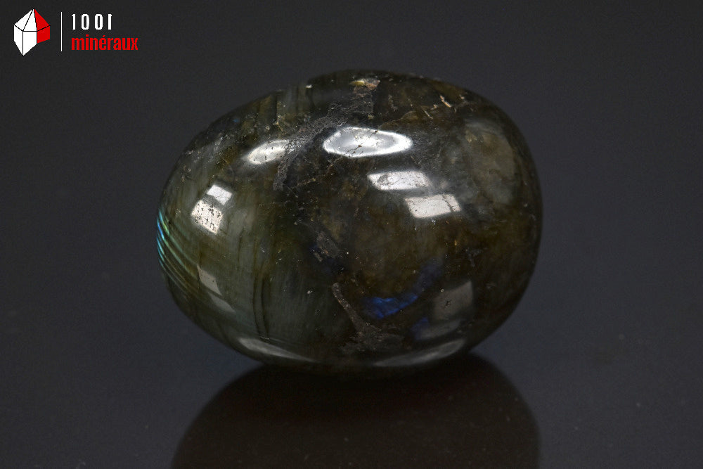 Minéral poli de labradorite de Madagascar