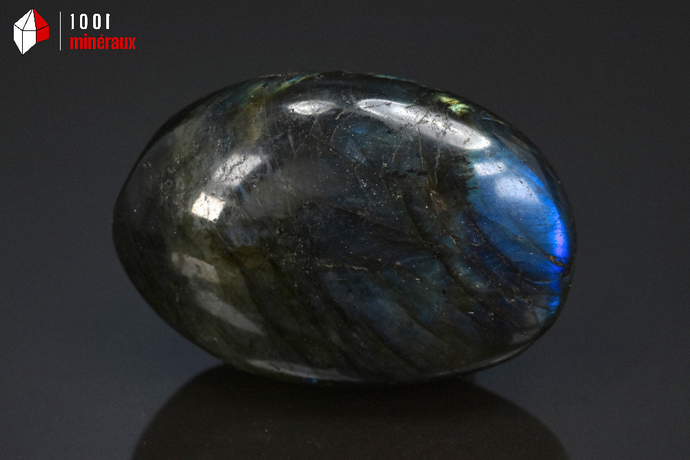 Minéral poli de labradorite de Madagascar