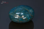 Apatite bleue polie en galet - Madagascar - minéraux polis 4,5 cm / 80g / BM749 - Vignette | 1001 minéraux