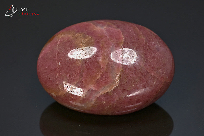 Minéral poli de rhodonite rose de Madagascar