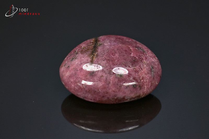 Minéral poli de rhodonite rose de Madagascar