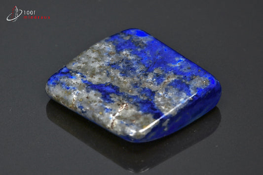 Minéral poli de lapis-lazuli en d'Afghanistan