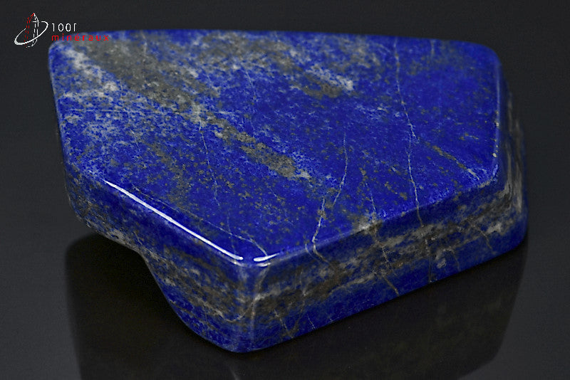 Minéral poli de lapis-lazuli en forme libre d'Afghanistan
