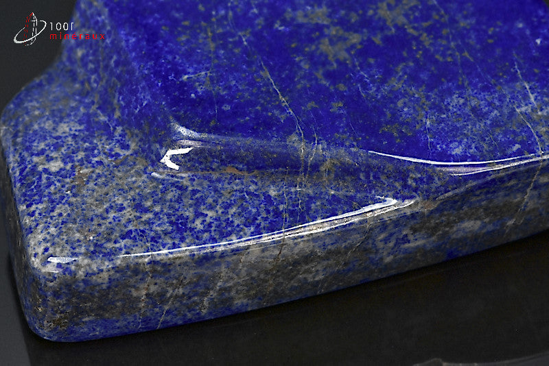 Minéral poli de lapis-lazuli en forme libre d'Afghanistan