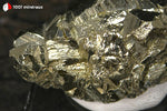 Pyrite cristallisée du Pérou (dizaine de pyritoèdres 5-12 mm, sur socle) - 25 g / BN915 - Vignette | 1001 minéraux