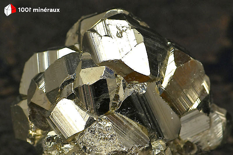 Pyrite cristallisée du Pérou (nombreux pyritoèdres 6-17 mm) - 93 g / BN925