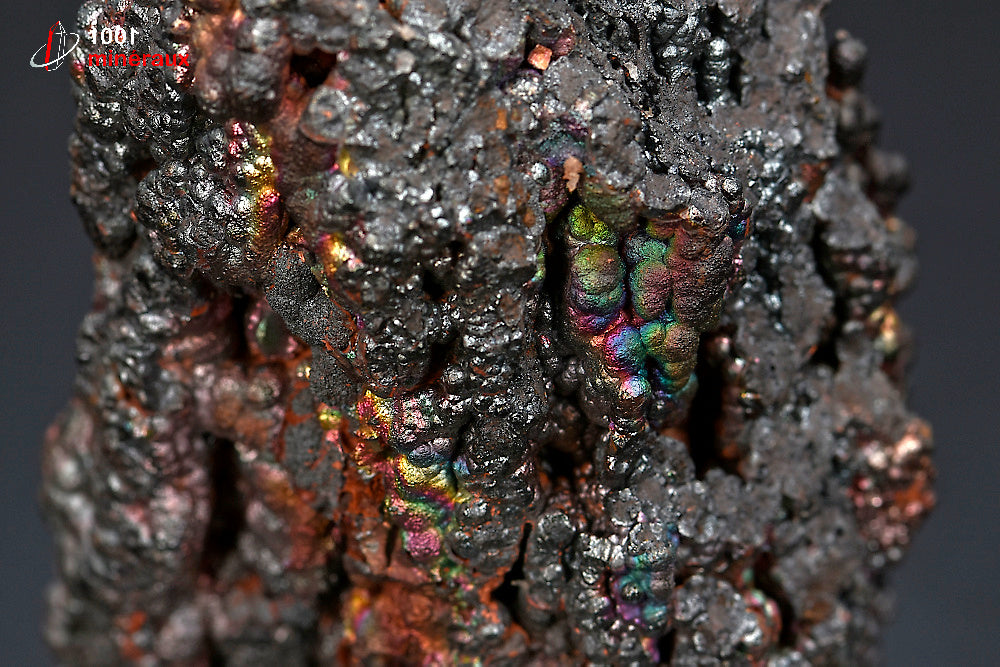 Minéral cristallisé de goethite irisée d'Espagne