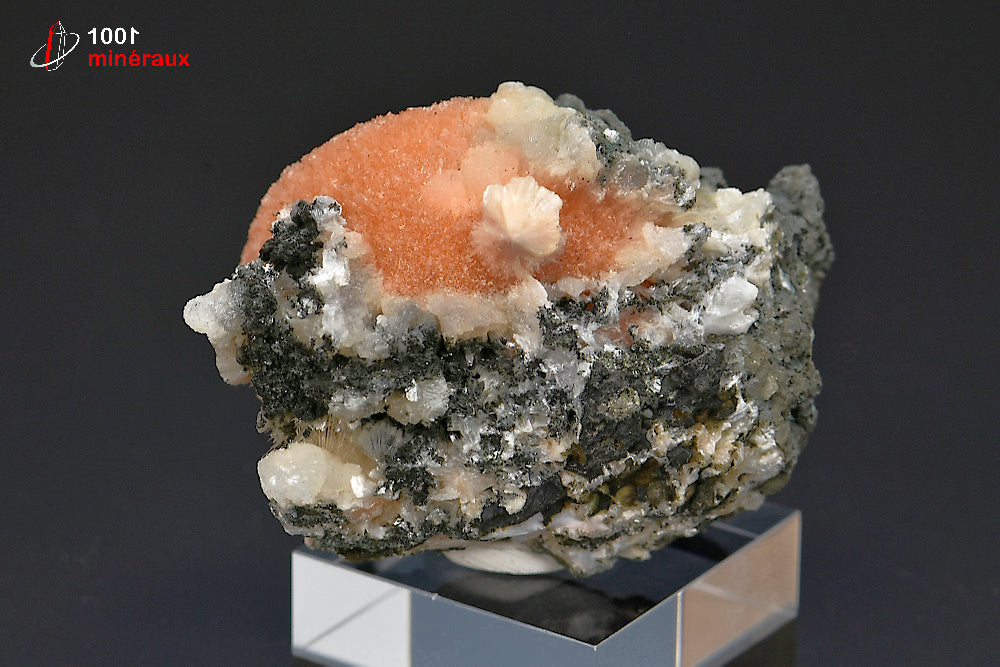 Minéral cristallisé de thomsonite orange d'Inde
