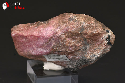 Minéral poli de Rhodonite de Madagascar
