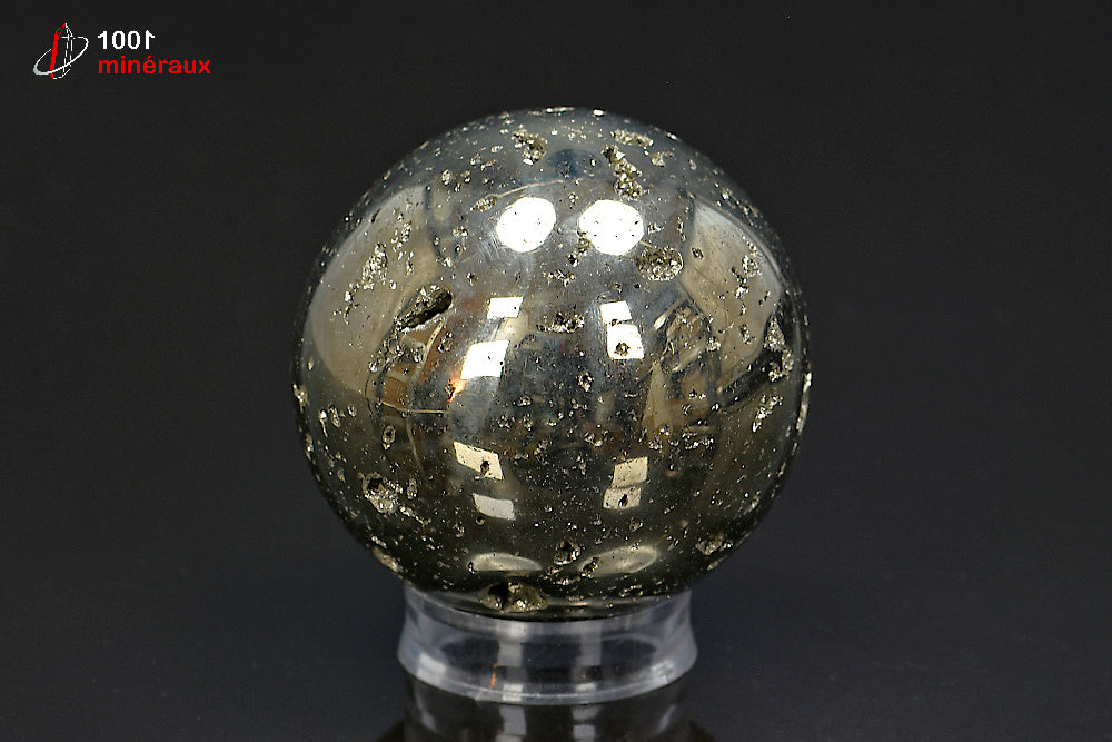 Sphère Pyrite polie Pérou - Vue d'ensemble sur socle, diamètre 5,6 cm - 426 g - BP49
