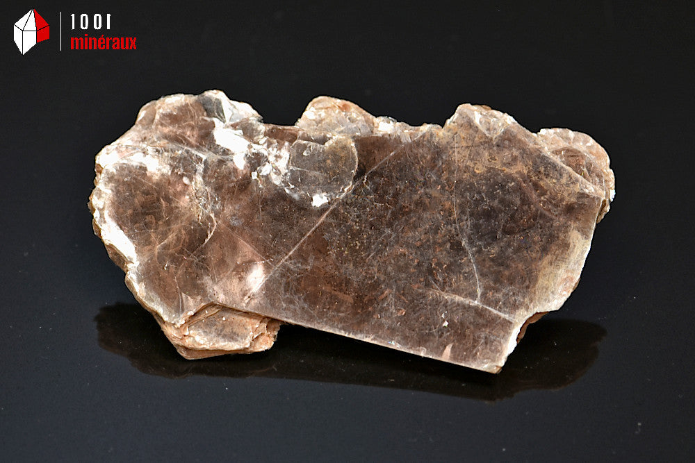 Minéral cristallisé de muscovite ou mica de Madagascar