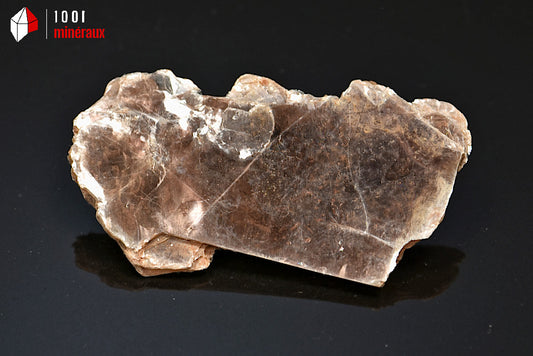 Minéral cristallisé de muscovite ou mica de Madagascar