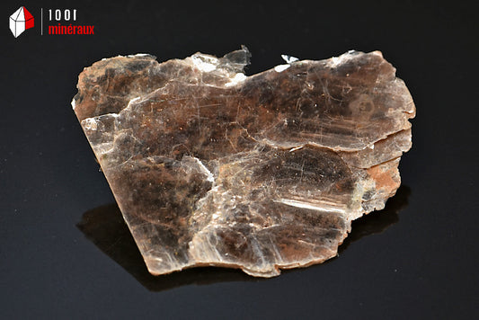 Minéral cristallisé de muscovite ou mica de Madagascar