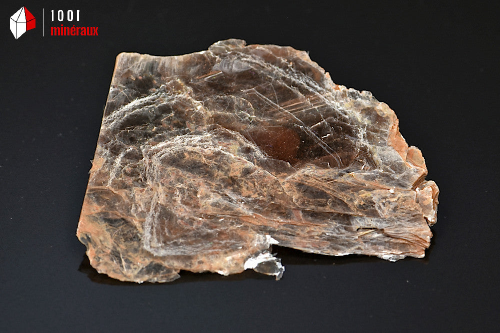 Minéral cristallisé de muscovite ou mica de Madagascar